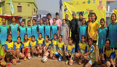 बागेश्वरः महिला फुटबाल प्रतियोगिता शुरु  विधायक ने किया शुभारंभ