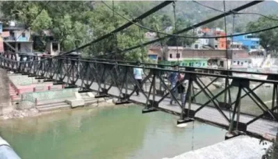 बागेश्वर  110 साल पुराने पुल पर फिलहाल आवागमन बंद ही रहेगा