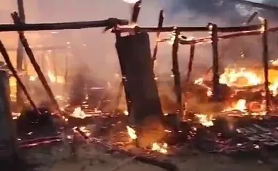 रामनगर   आर्ट गैलरी समेत तीन दुकानों में भीषण आग  सारा सामान जलकर राख