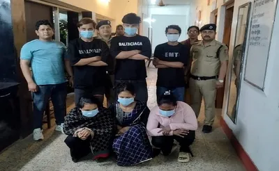 हल्द्वानी   स्पा सेंटर में चल रहा था सेक्स रैकेट  तीन युवक और 3 महिलाएं गिरफ्तार